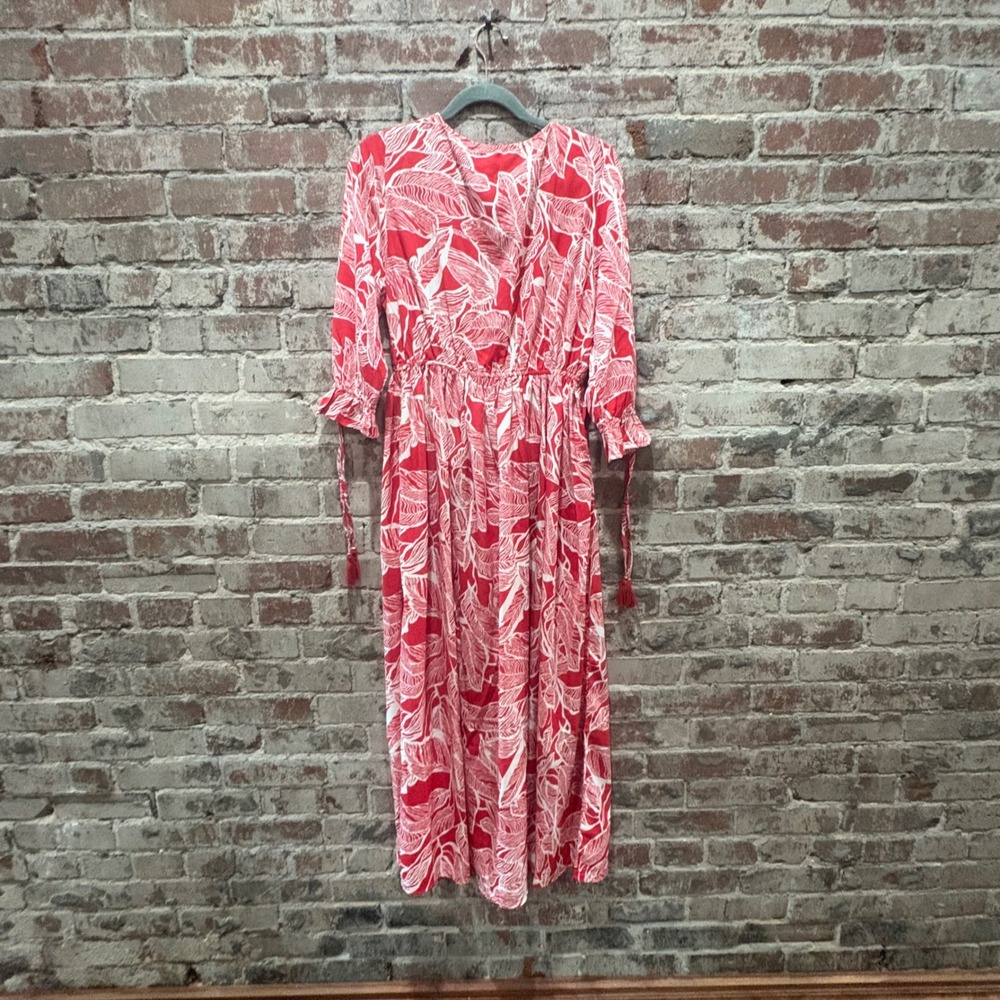 Masala Red White Tropical Leaf Print Maxi Dress V Neck Smocked Dress Size Medium - Picture 8 of 8